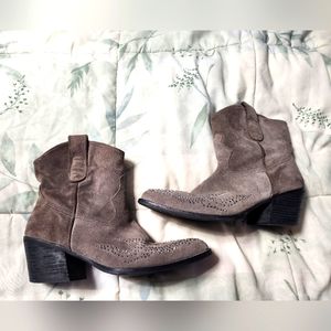 Reba McEntire ankle boots